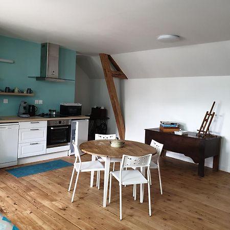 L 'Appartement Du Rocher Château-du-Loir Exterior photo